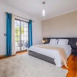 別荘 Country Escape